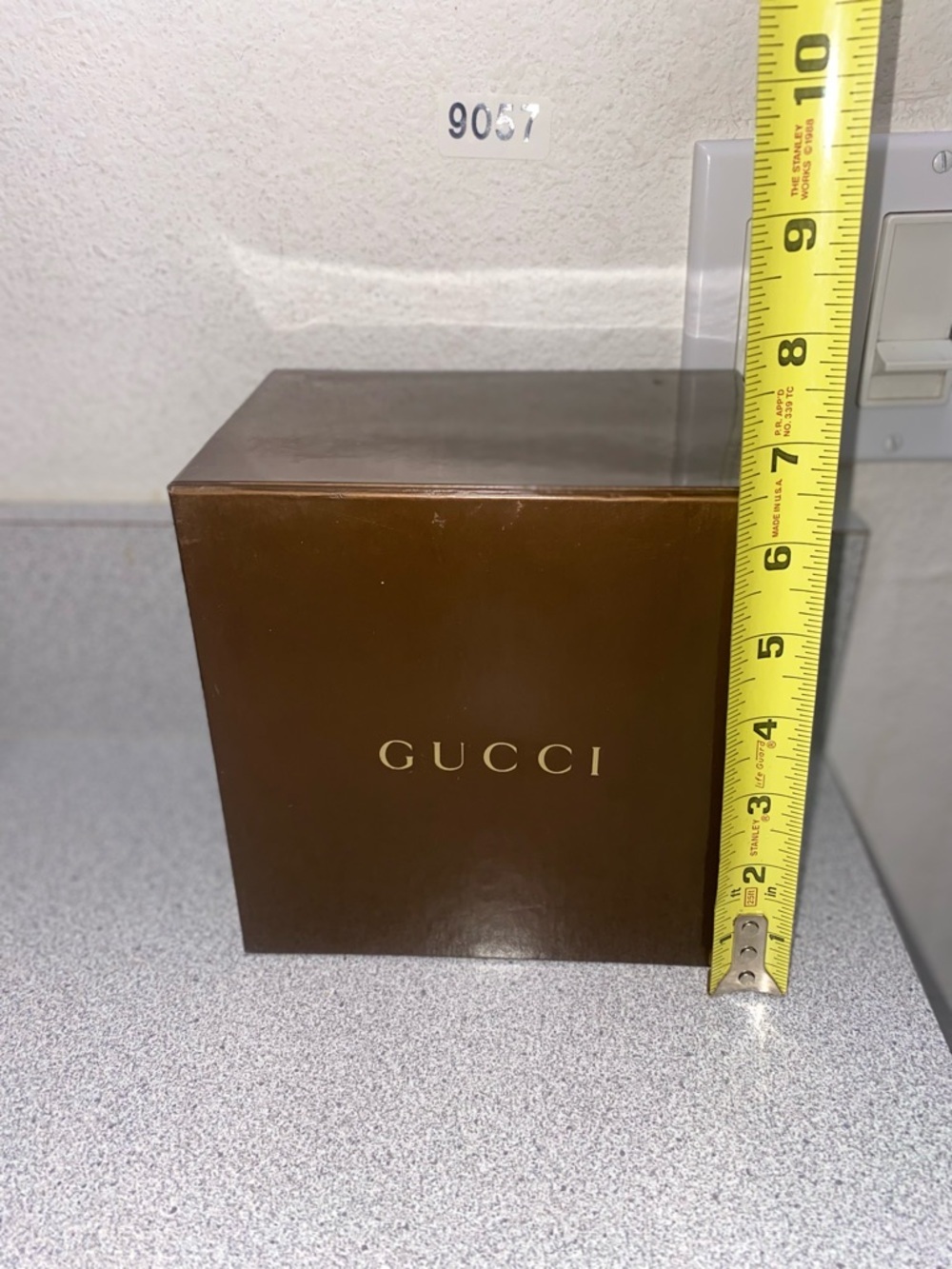 Gucci Brown and Gold Box Bundle EUC - 9057 - Picture 6 of 14